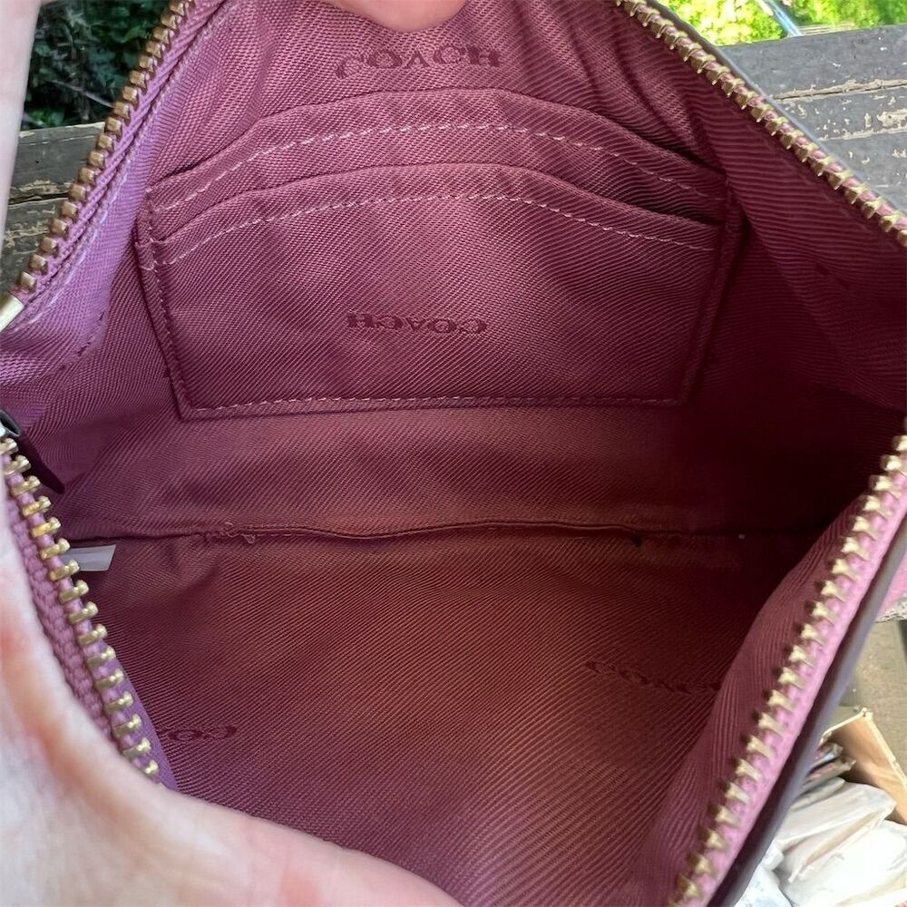 COACH Women's Small Pink Leather Wristlet with Gold Hardware 22952 AUTHENTIC - Picture 6 of 7